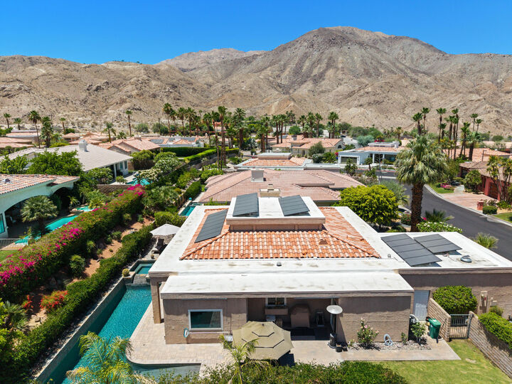 Property Photo:  131 Vista Monte  CA 92260 