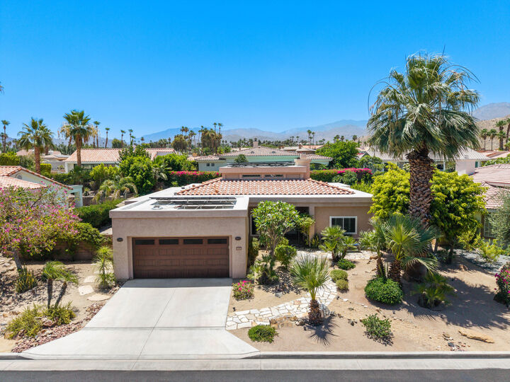 Property Photo: 131 Vista Monte CA 92260