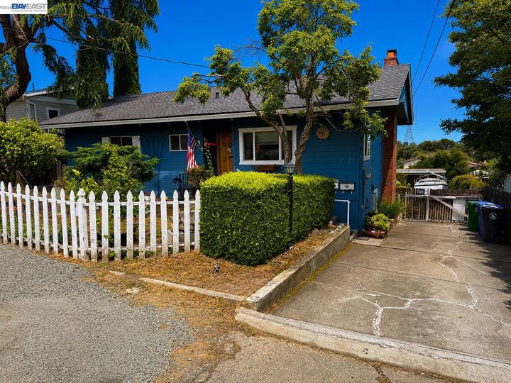 Property Photo:  25325 Windfeldt Rd  CA 94541 
