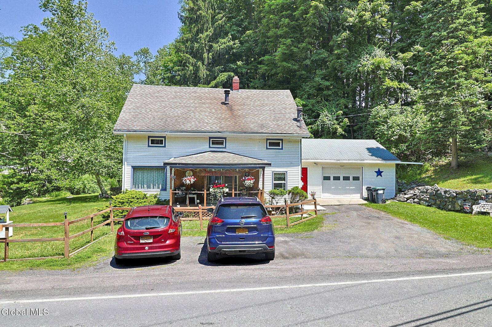 Property Photo: 1440 Blue Factory Hill Road NY 12052