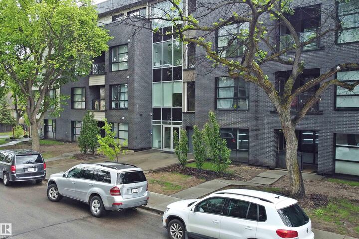 Property Photo: 11503 76 Avenue NW 413 AB T6G 0K6