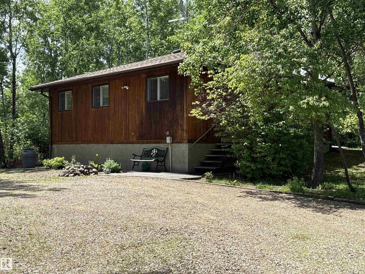 Property Photo:  358 59536 Range Road 132A  AB T0A 3L0 