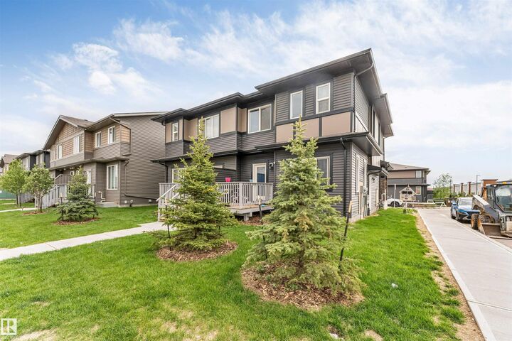 Property Photo:  2710 66 Street SW 1  AB T6X 3H4 