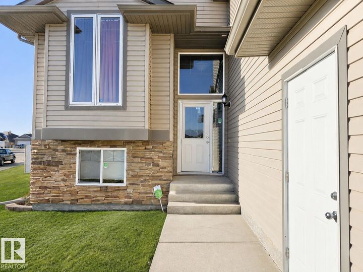 Property Photo: 3901 44 Avenue AB T7A 0A1
