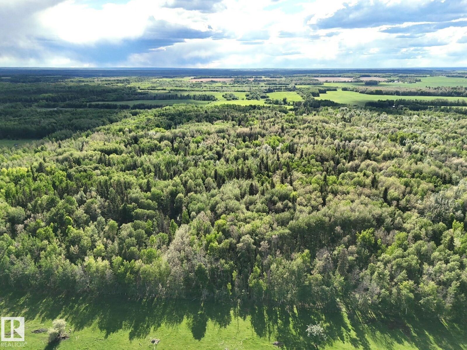 Property Photo:  Twp 530 Rrd 83  AB T0E 0T0 