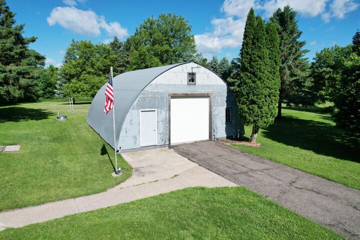 Property Photo: 1039 4th Street MN 56340