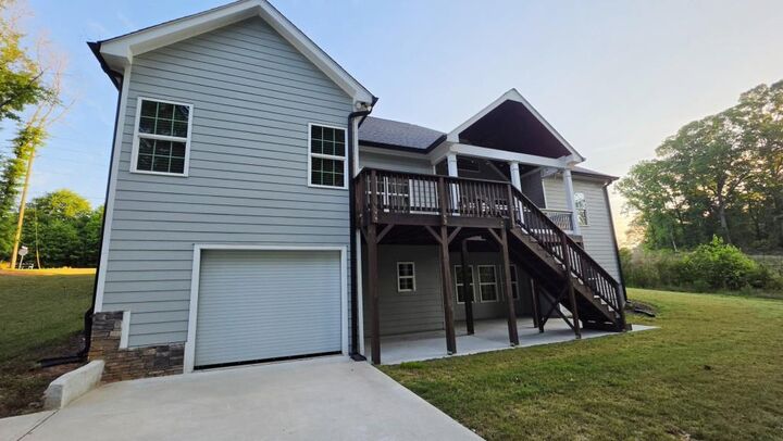 Property Photo: 2061 Davenport Road GA 30517