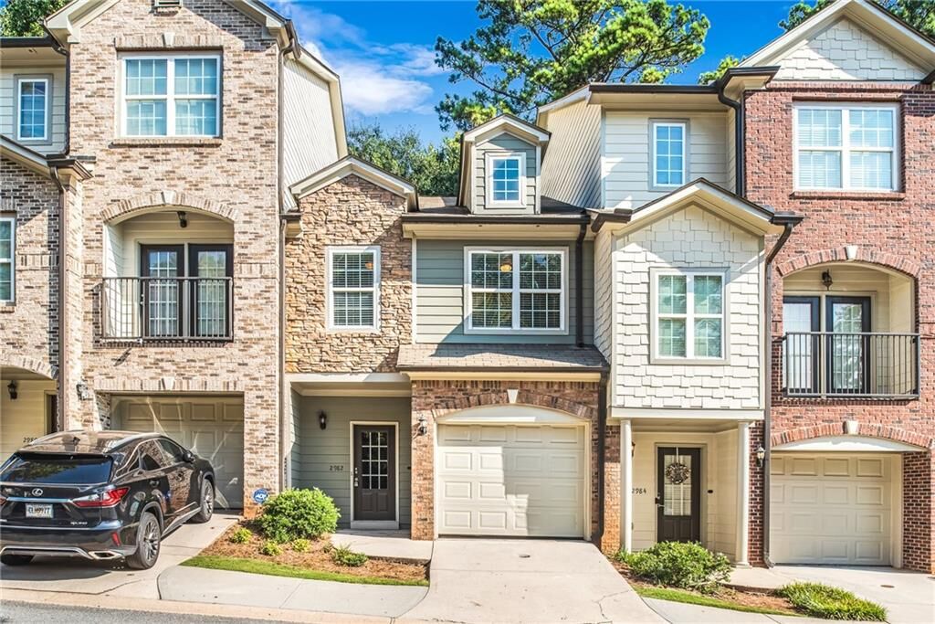 Property Photo: 2982 Ashlyn Pointe Drive GA 30340