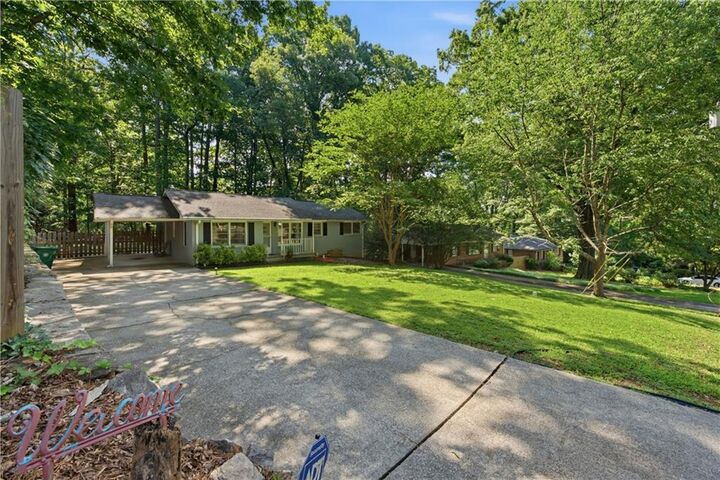 Property Photo:  1087 N Hills Drive  GA 30033 