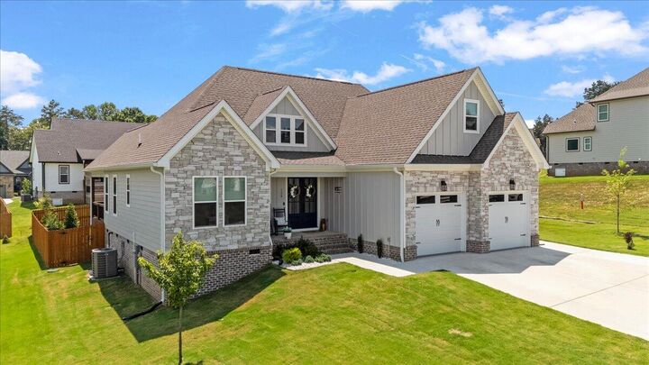 Property Photo:  128 Bear Trace Lane NW  TN 37312 