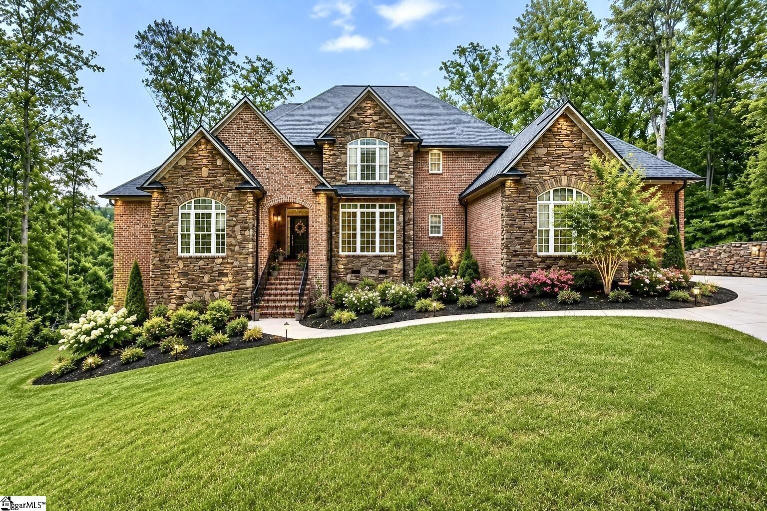 Property Photo: 413 Glocher Court SC 29369