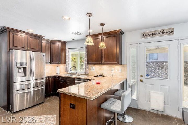 Property Photo: 5300 Oakbury Court NV 89130