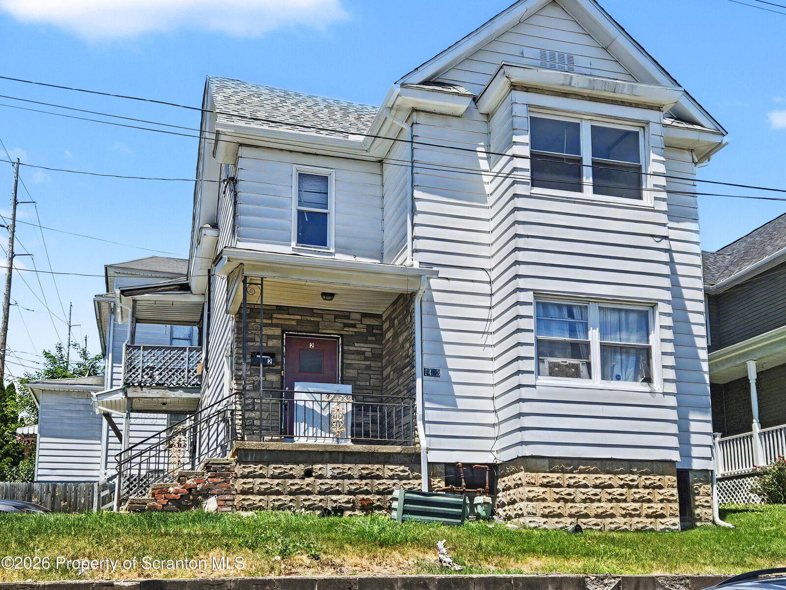 Property Photo: 1403 N Sumner Avenue 2nd Fl PA 18508