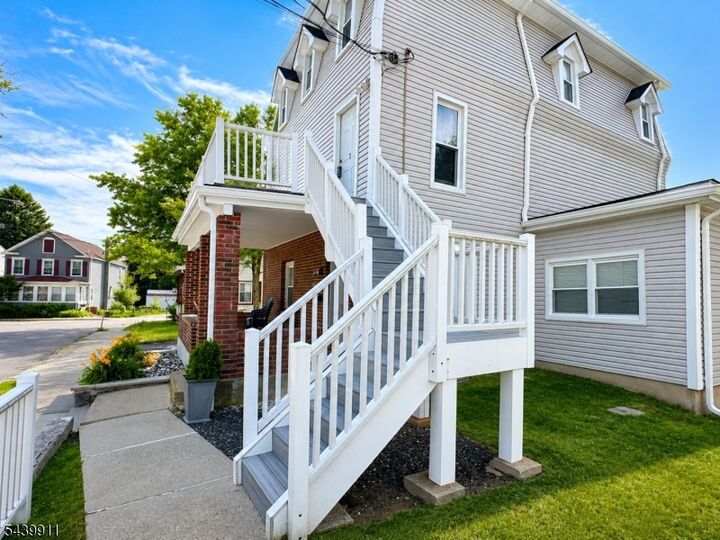 Property Photo:  65 E New St  NJ 07866 