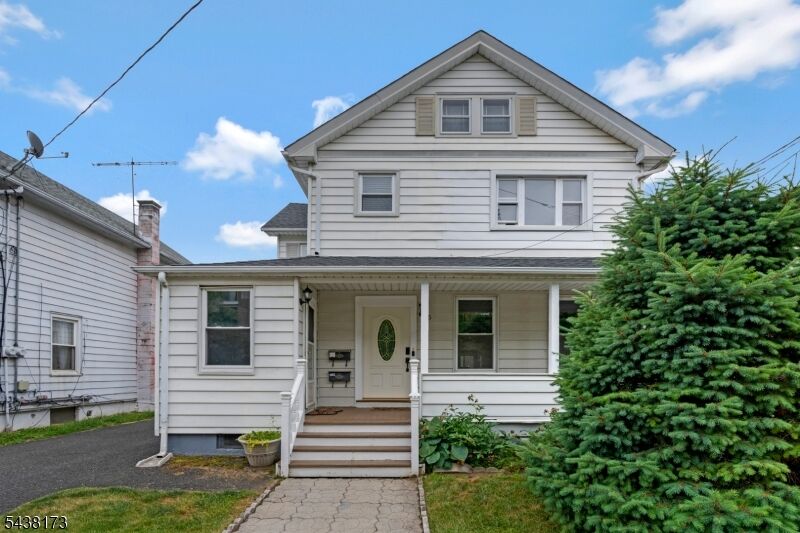Property Photo:  5 3rd St  NJ 08869 