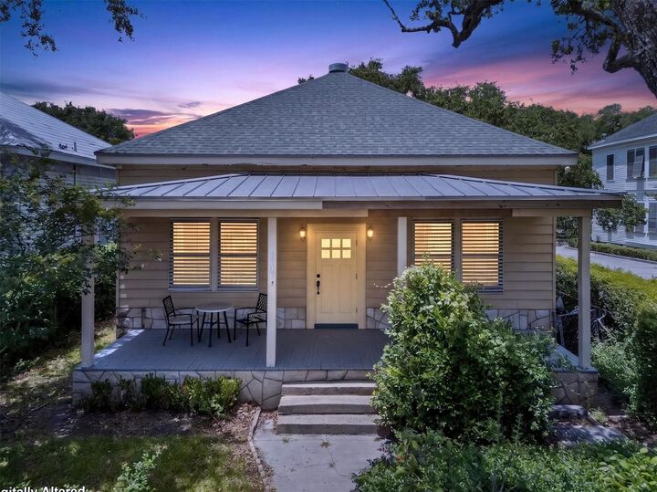 Property Photo:  3310 Avenue O  TX 77550 