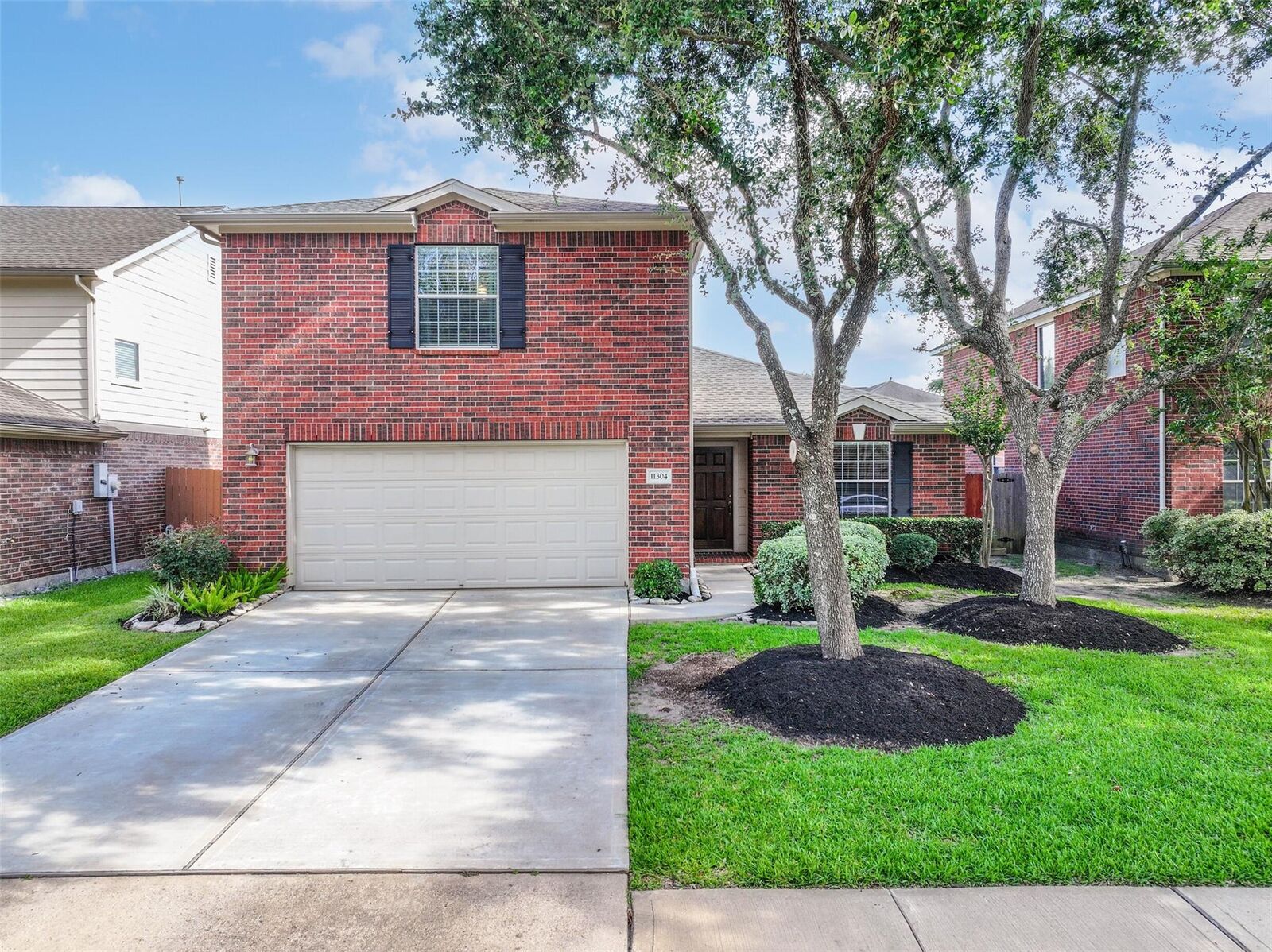 Property Photo: 11304 Morning Brook Drive TX 77584
