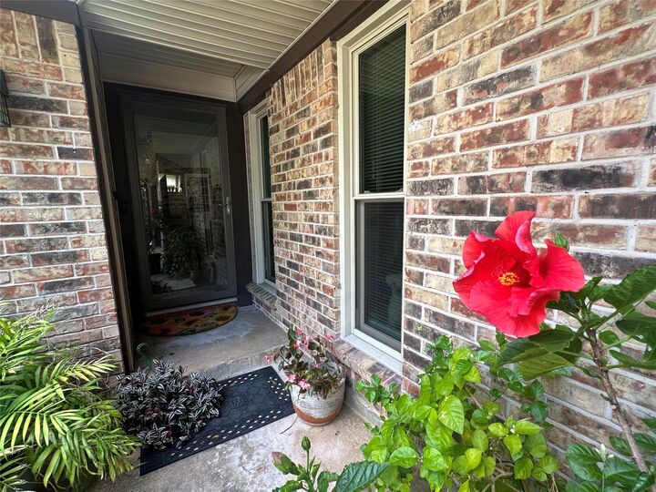 Property Photo: 15715 Mill Point Drive TX 77059