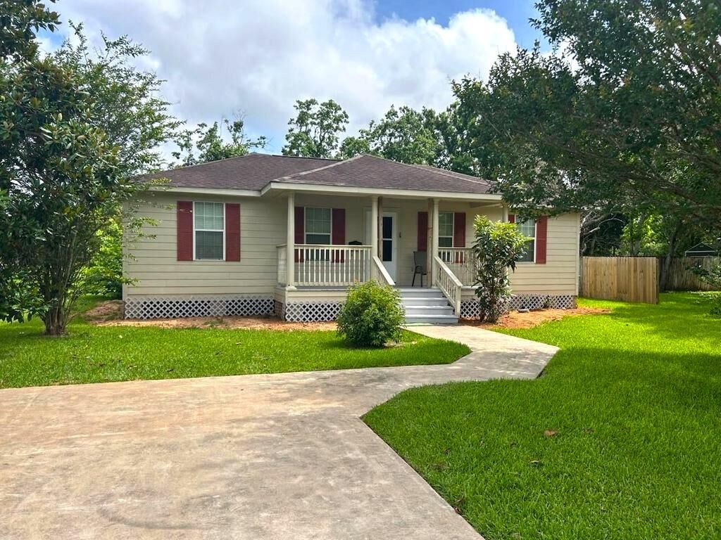 Property Photo:  123 Robinson Road  TX 77541 