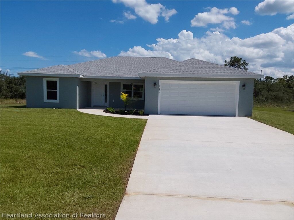 Property Photo: 3040 Buttercup Lane FL 33852