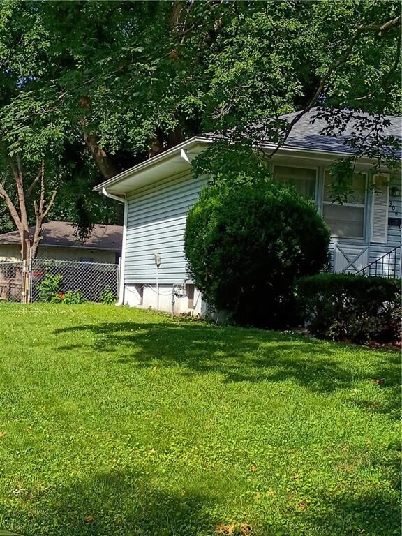 Property Photo: 308 SW 5 Street MO 64014