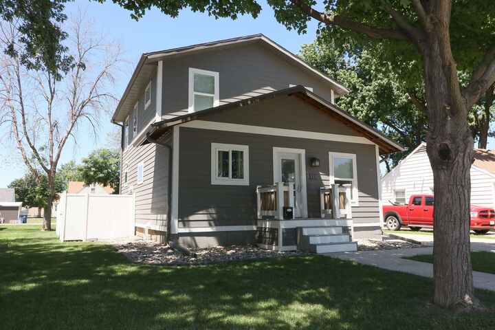 Property Photo:  1315 3rd Avenue W  IA 51301 