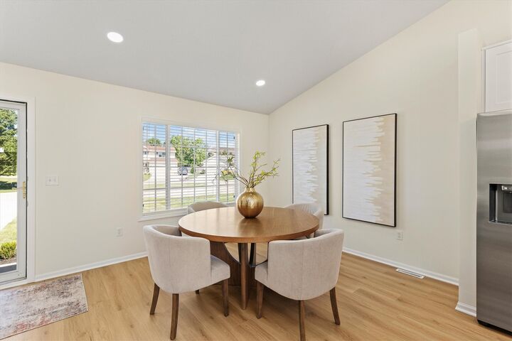Property Photo:  3111 SW Fox Run Drive  IA 50023 