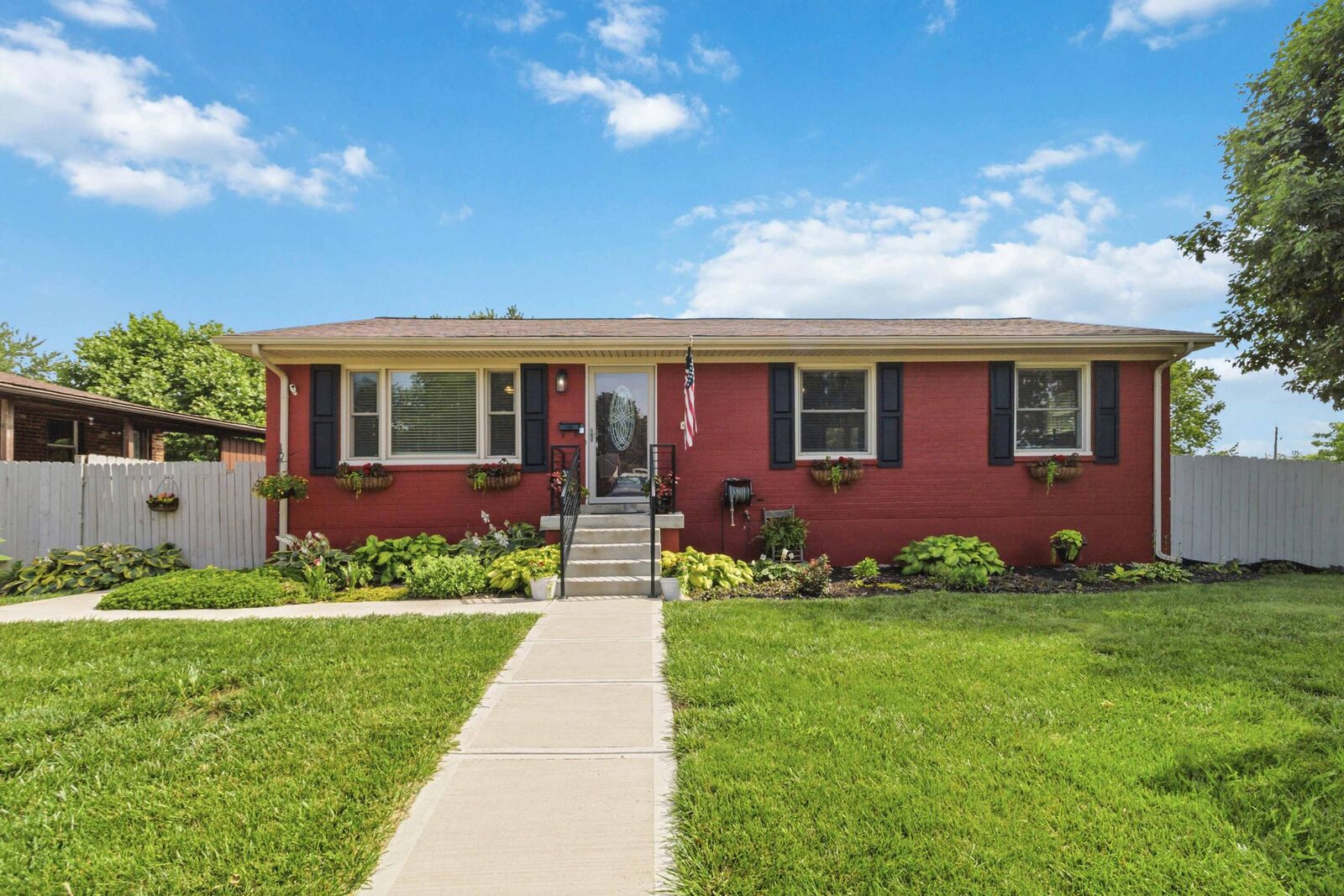 Property Photo:  208 Westmoreland Court  KY 40324 