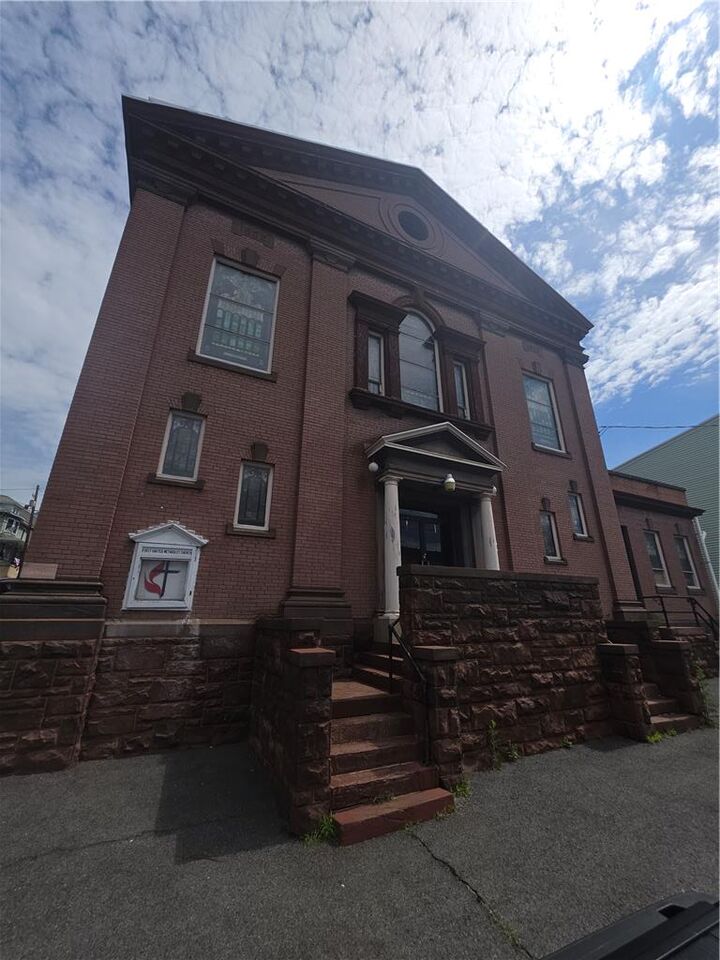 Property Photo:  144 Carbon Street  PA 17954 