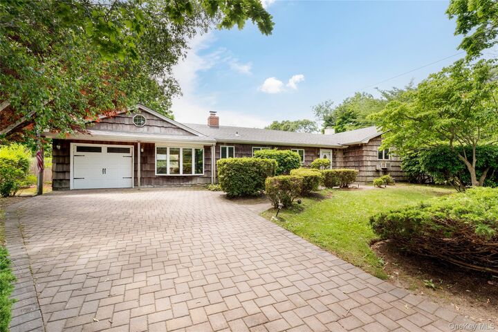 Property Photo:  4 N Balin Court  NY 11720 