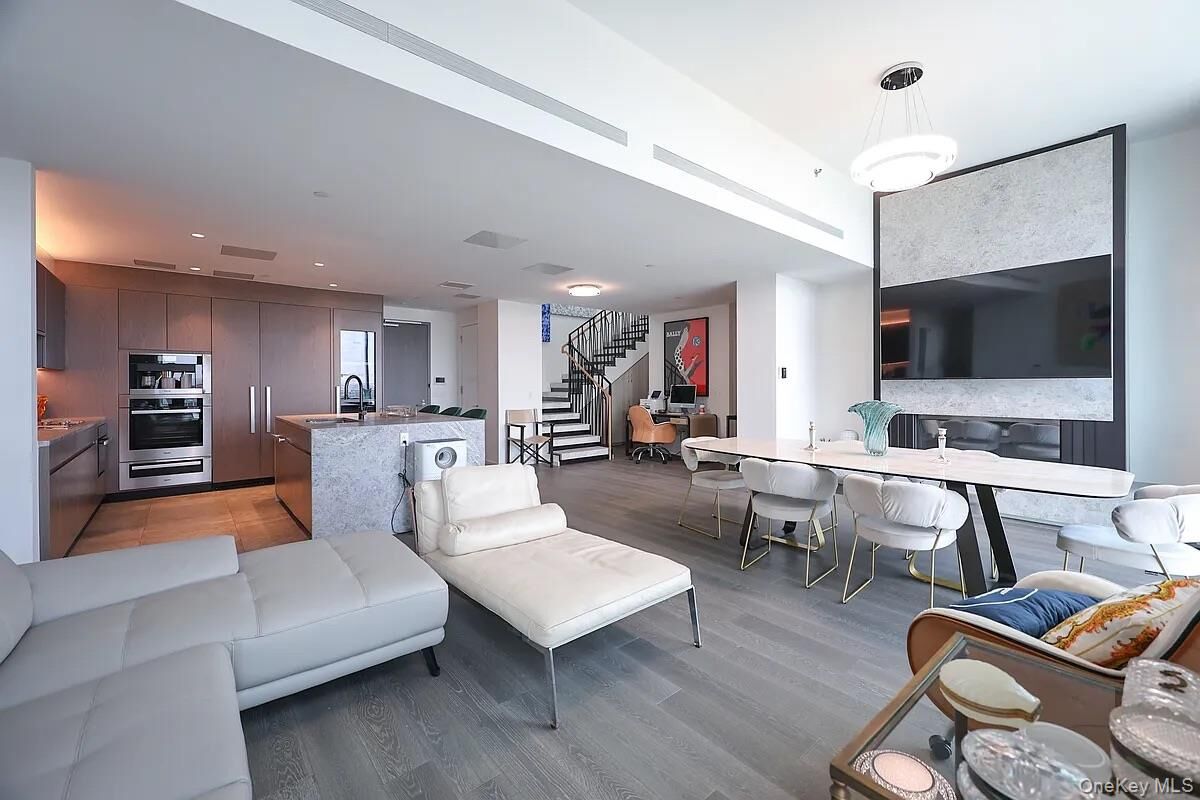 Property Photo:  133-36 37th Avenue Ph3b  NY 11354 