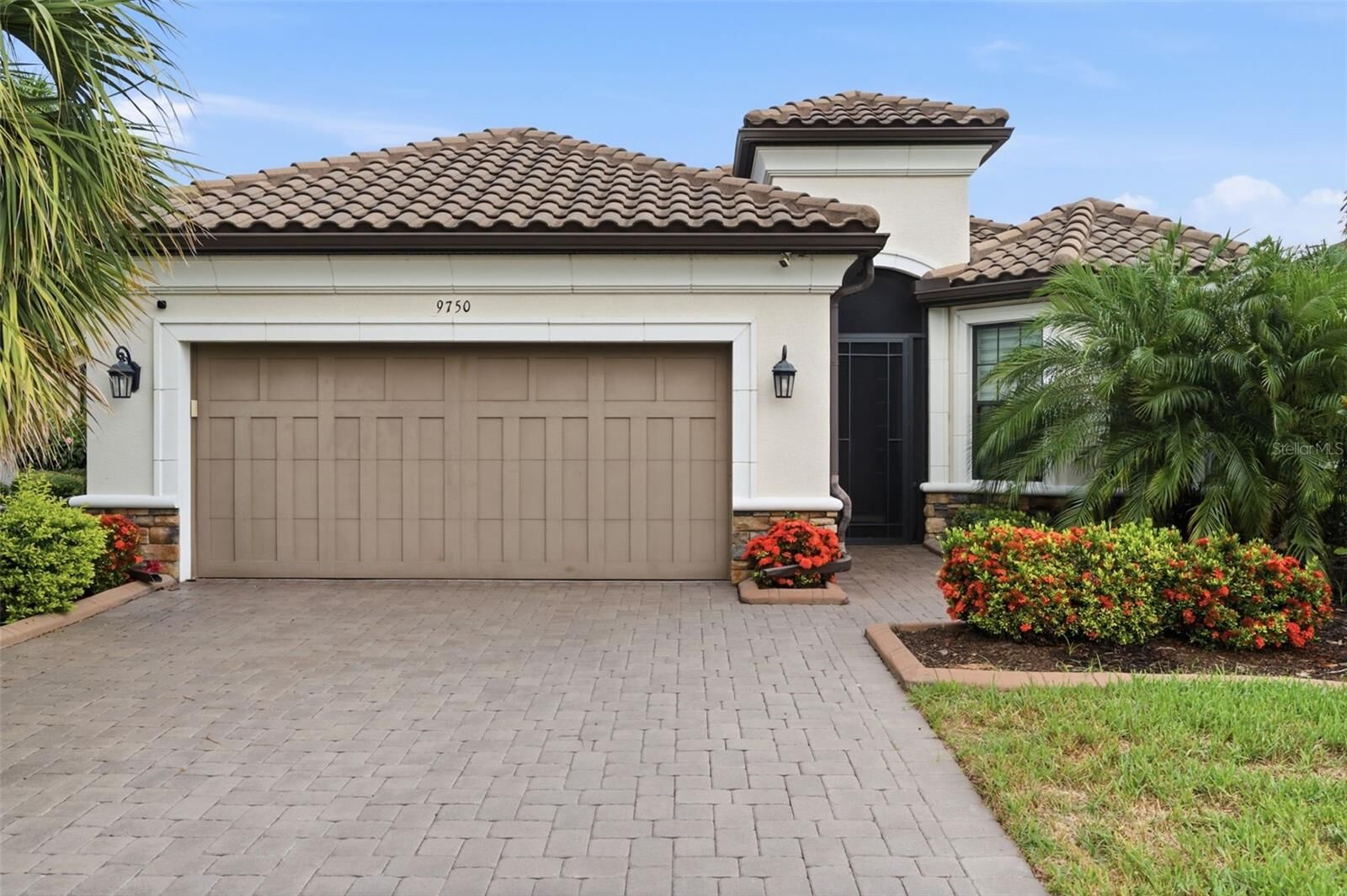 Property Photo:  9750 Highland Park Place  FL 34221 