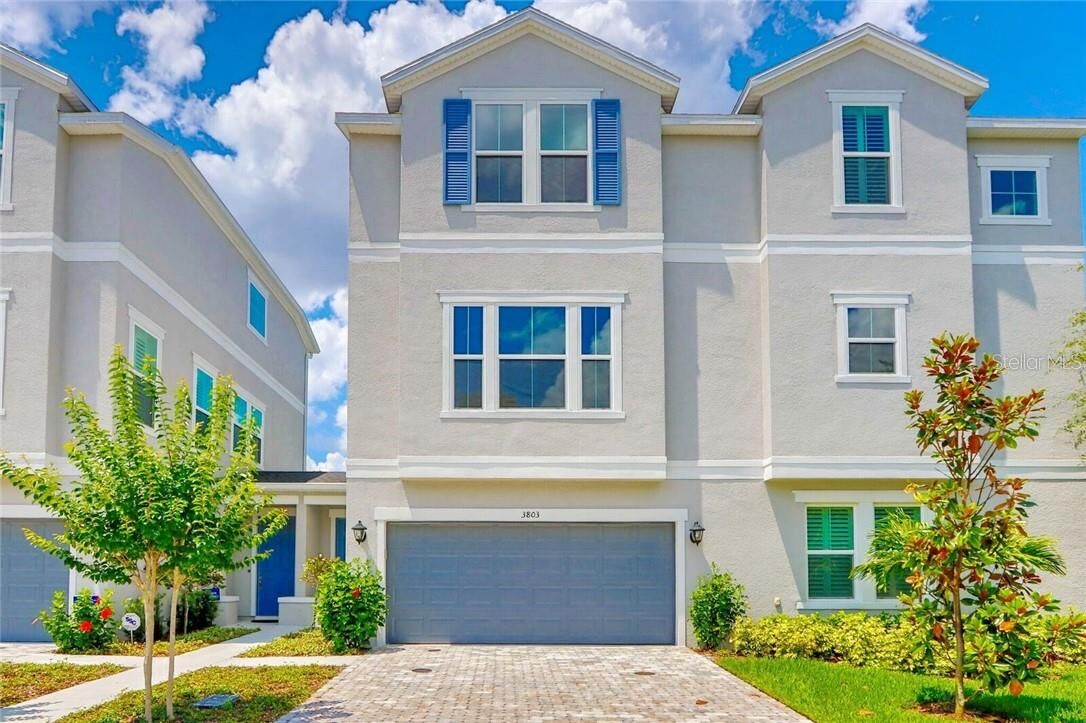 Property Photo: 3803 W Cleveland Street FL 33609