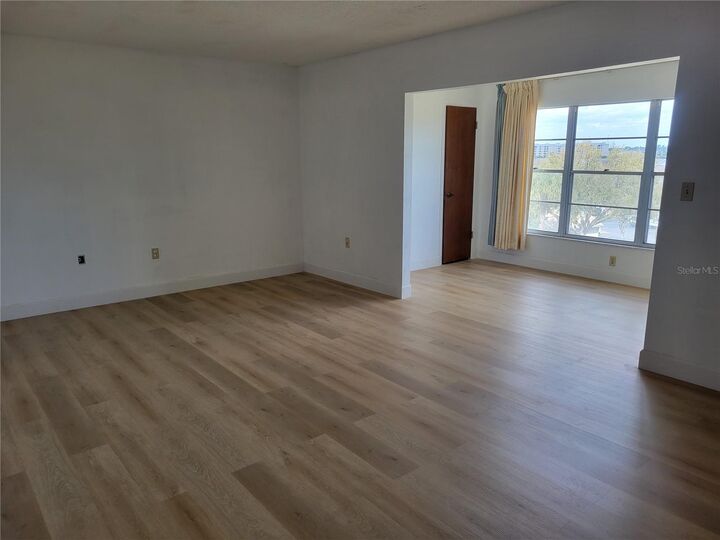 Property Photo:  9950 62nd Terrace N 404  FL 33708 