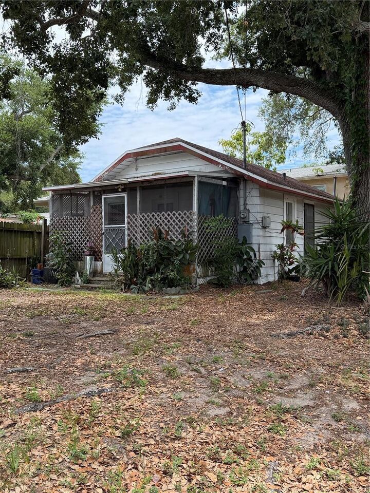 Property Photo: 605 Belleview Boulevard FL 33756