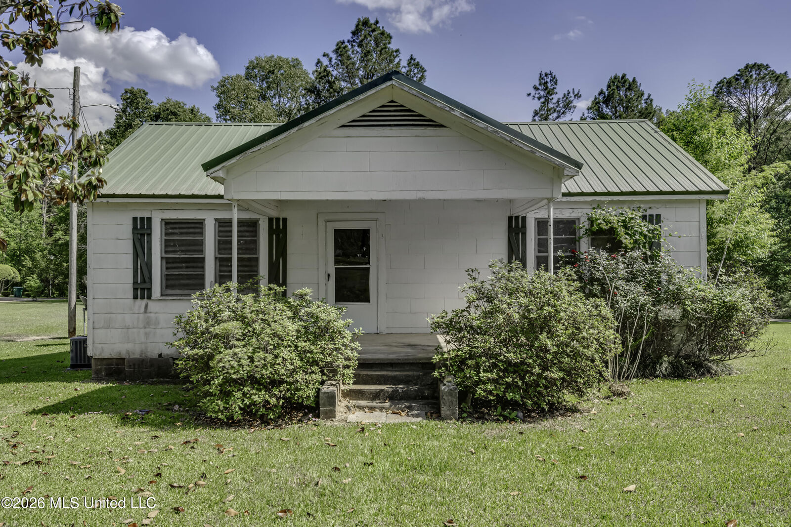 Property Photo: 6118 Terry Road MS 39272