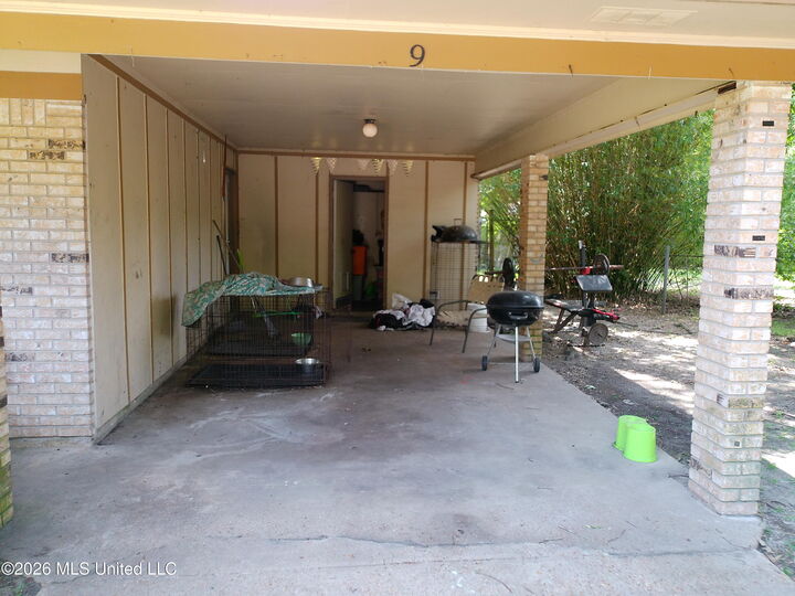 Property Photo:  9 Park Drive  MS 39503 