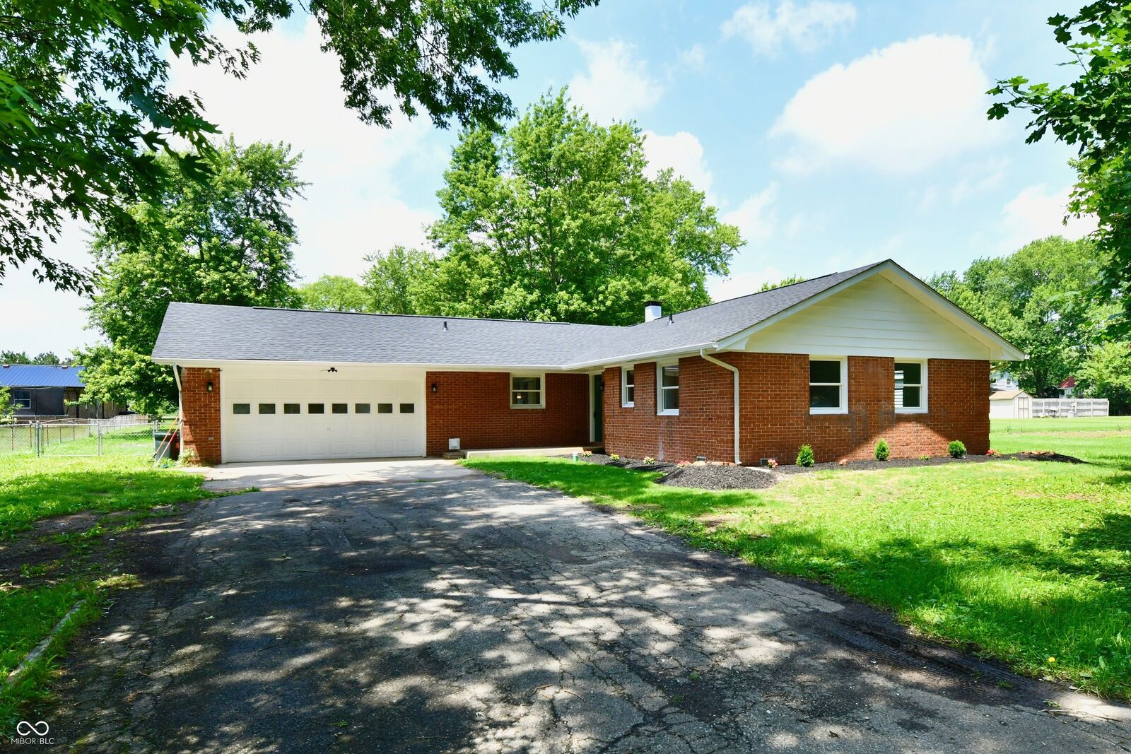 Property Photo:  1005 Cardinal Way  IN 46011 