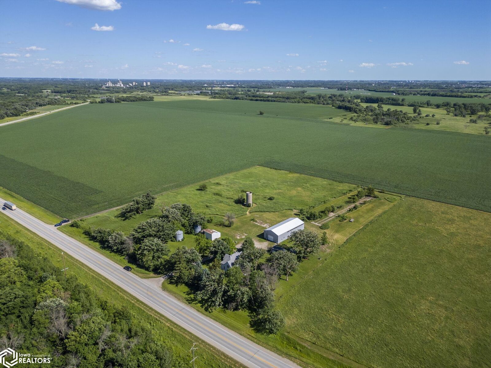 Property Photo: 13187 300th Street IA 50401