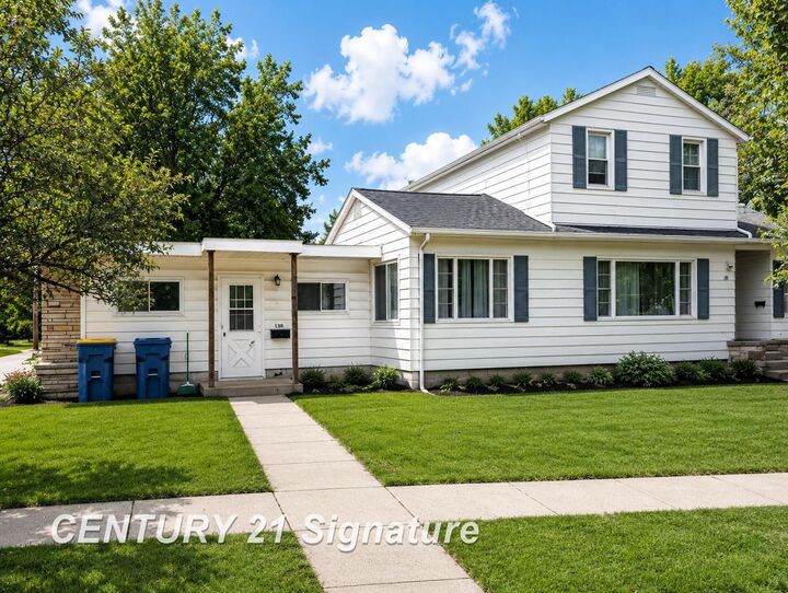 Property Photo:  119-121 N Bachus Street  MI 48817 