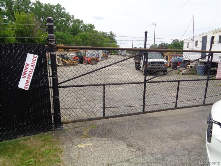Property Photo: 325 King Road MI 48183 1250