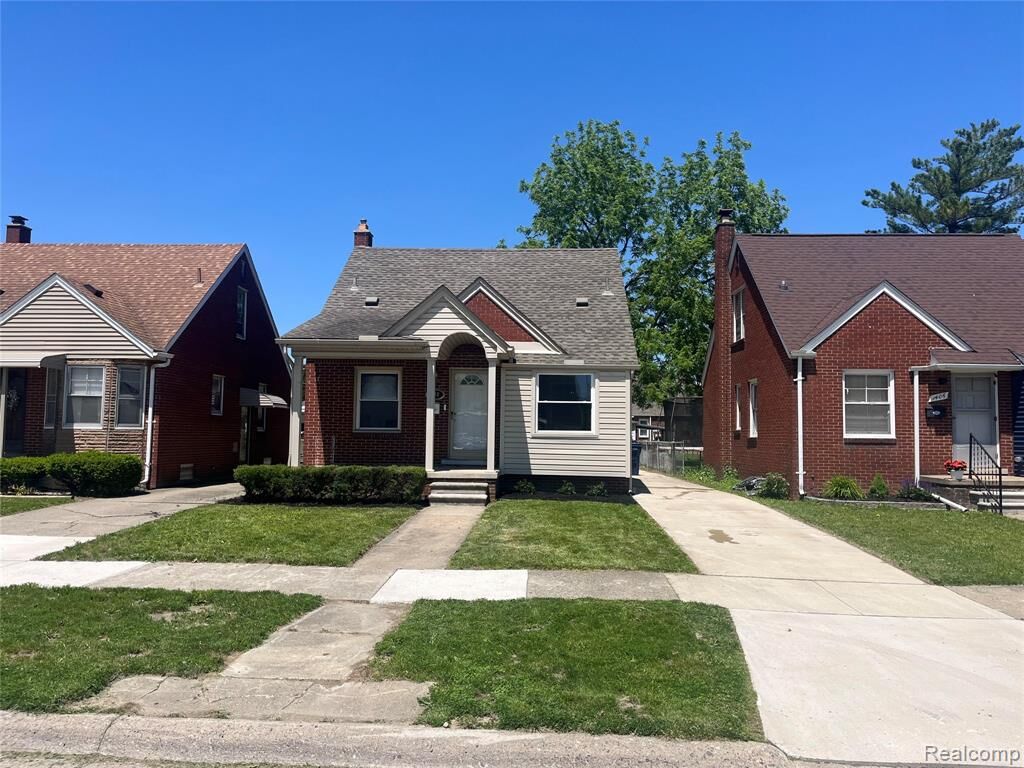 Property Photo: 1410 Mayflower Avenue MI 48146 3344