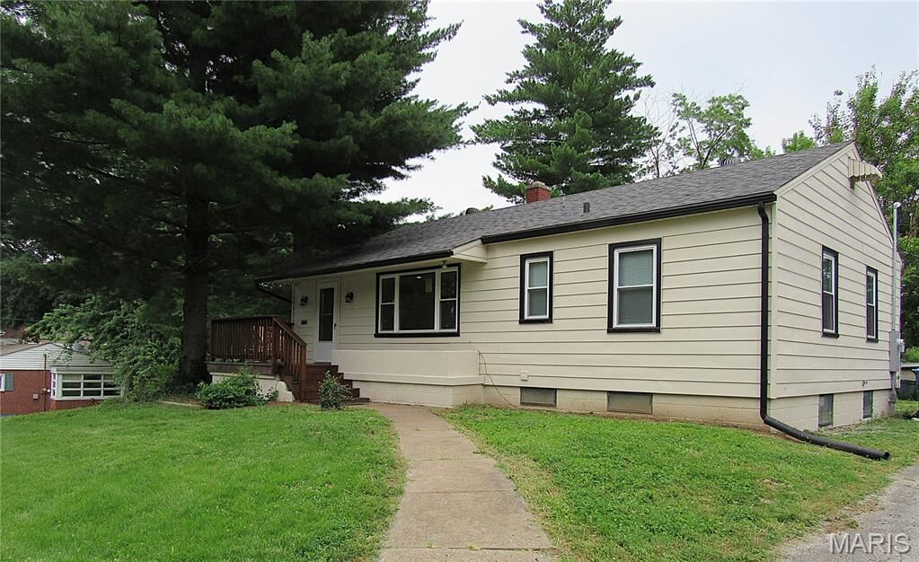 Property Photo:  903 McPherson Avenue  IL 62002 