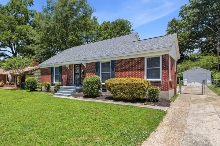 Property Photo: 3210 S Waynoka Cir TN 38111