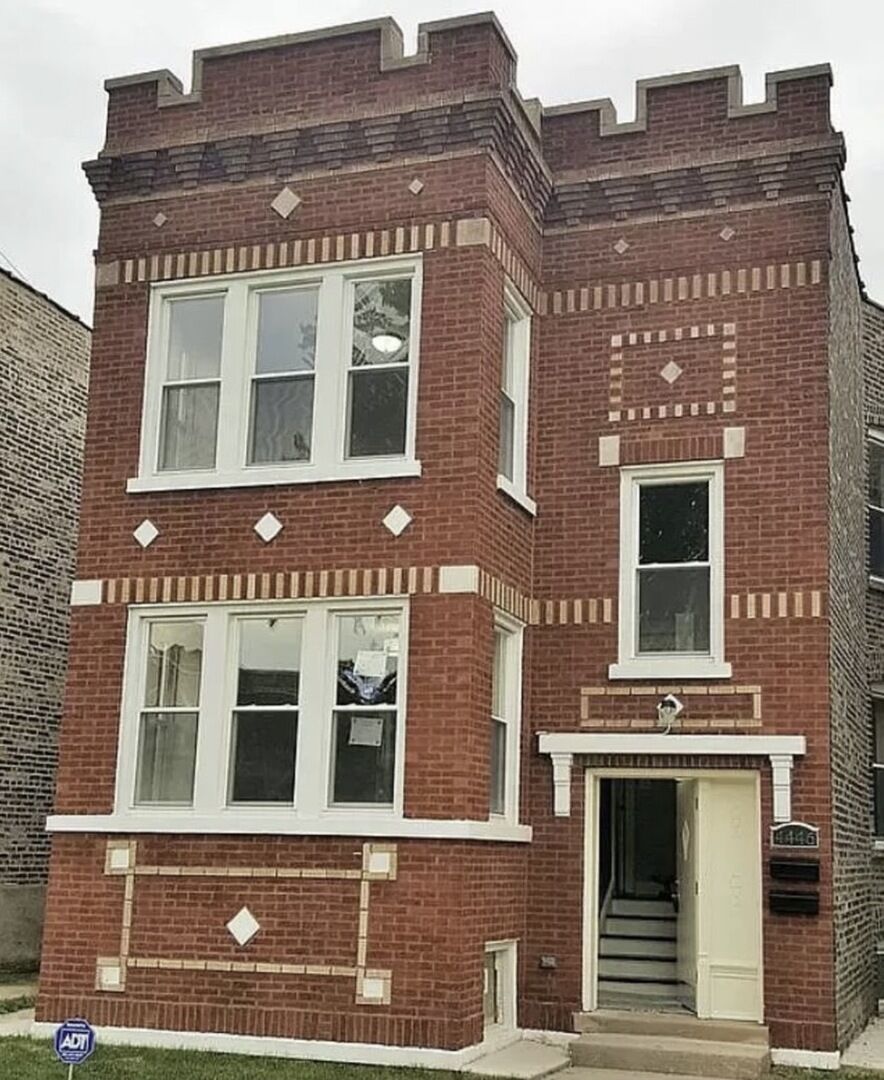 Property Photo: 4446 S Sawyer Avenue 1 IL 60632