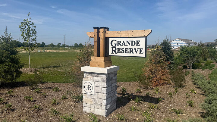 Property Photo: 3141 Grande Trail IL 60560