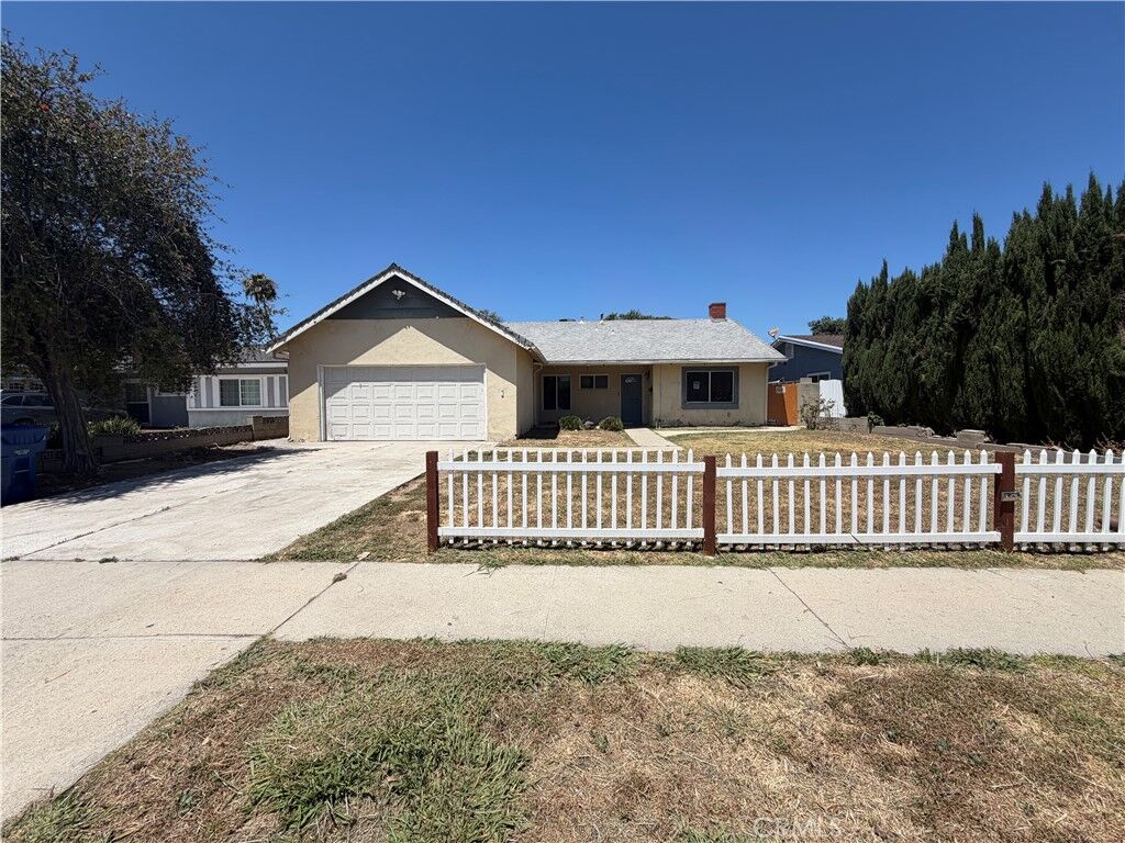 Property Photo:  10353 Gerald Avenue  CA 91344 