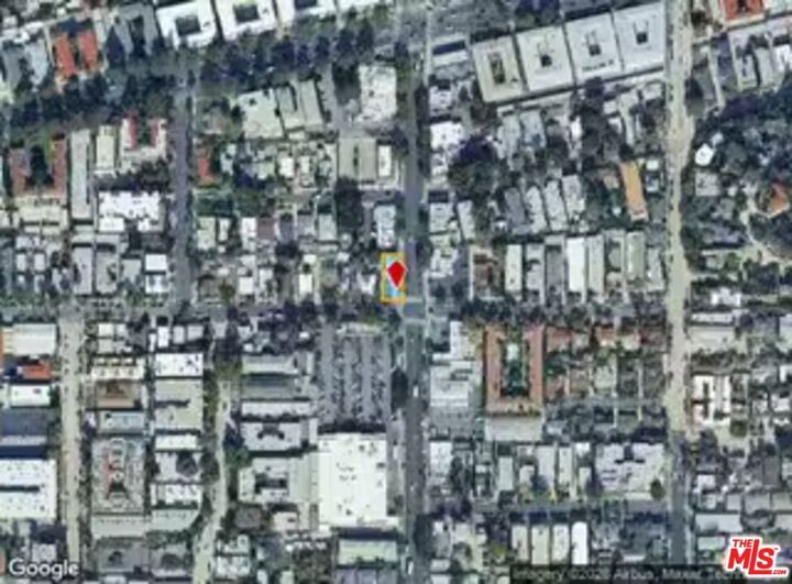 Property Photo:  2101 Hillhurst Avenue  CA 90027 