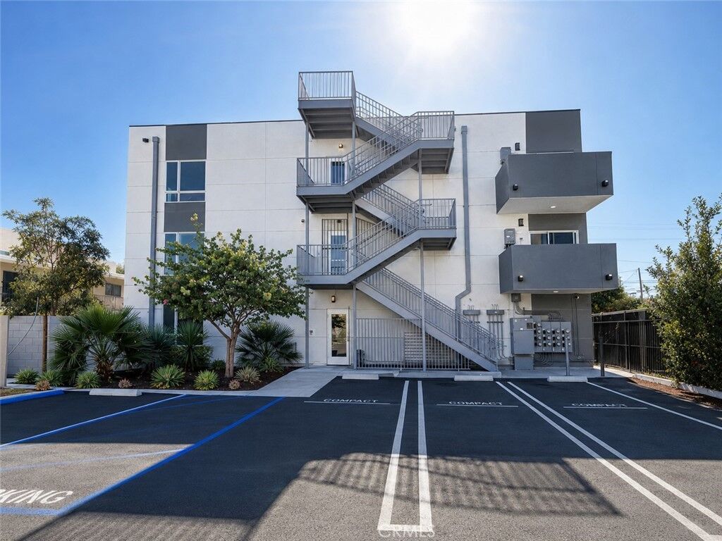 Property Photo: 9220 Compton CA 90002