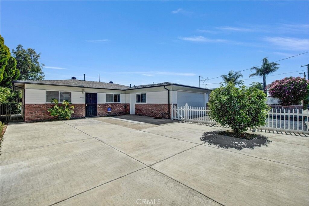 Property Photo:  11046 Lull St.  CA 91352 